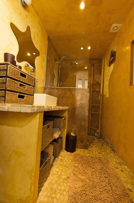 Gite Fa Mille Maison Bleu Robion en Luberon Buitenkant foto