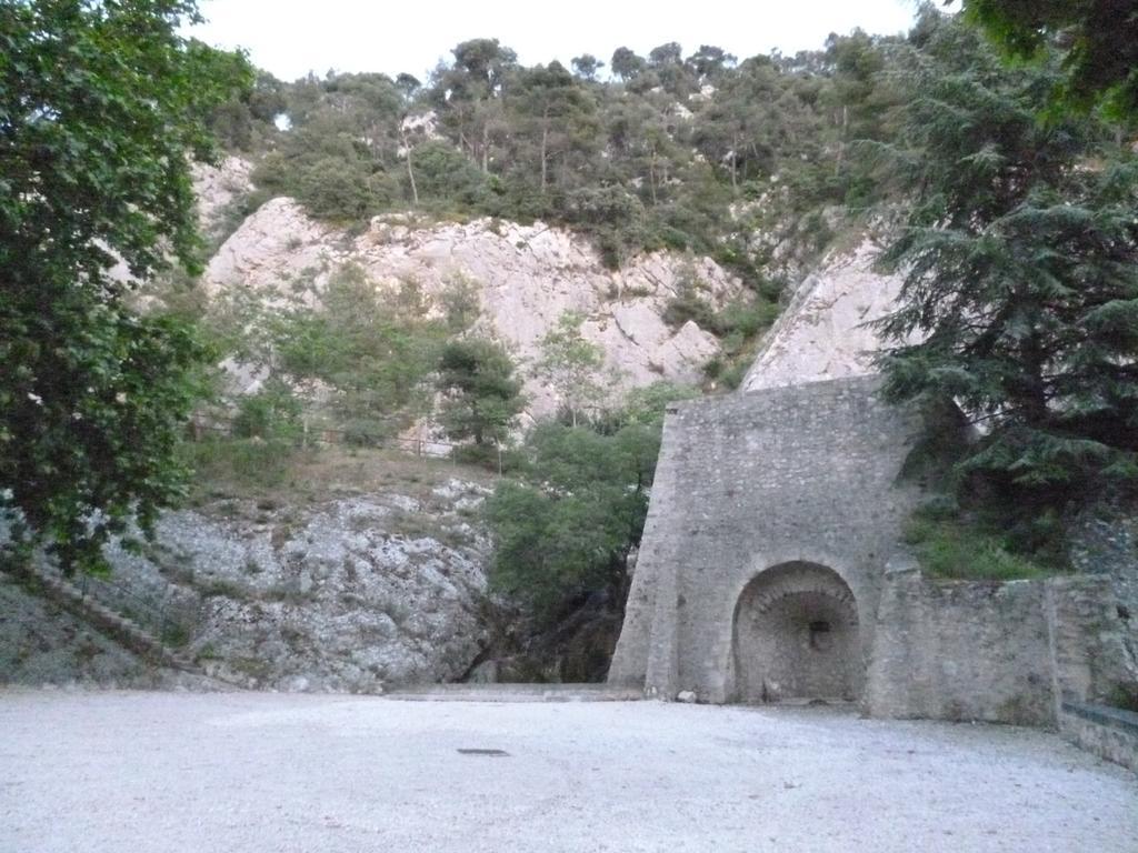 Gite Fa Mille Maison Bleu Robion en Luberon Buitenkant foto