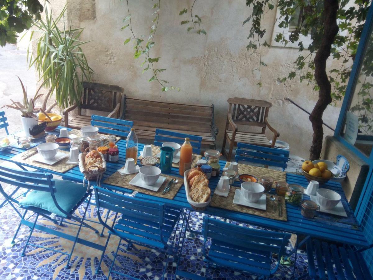 Gite Fa Mille Maison Bleu Robion en Luberon Buitenkant foto