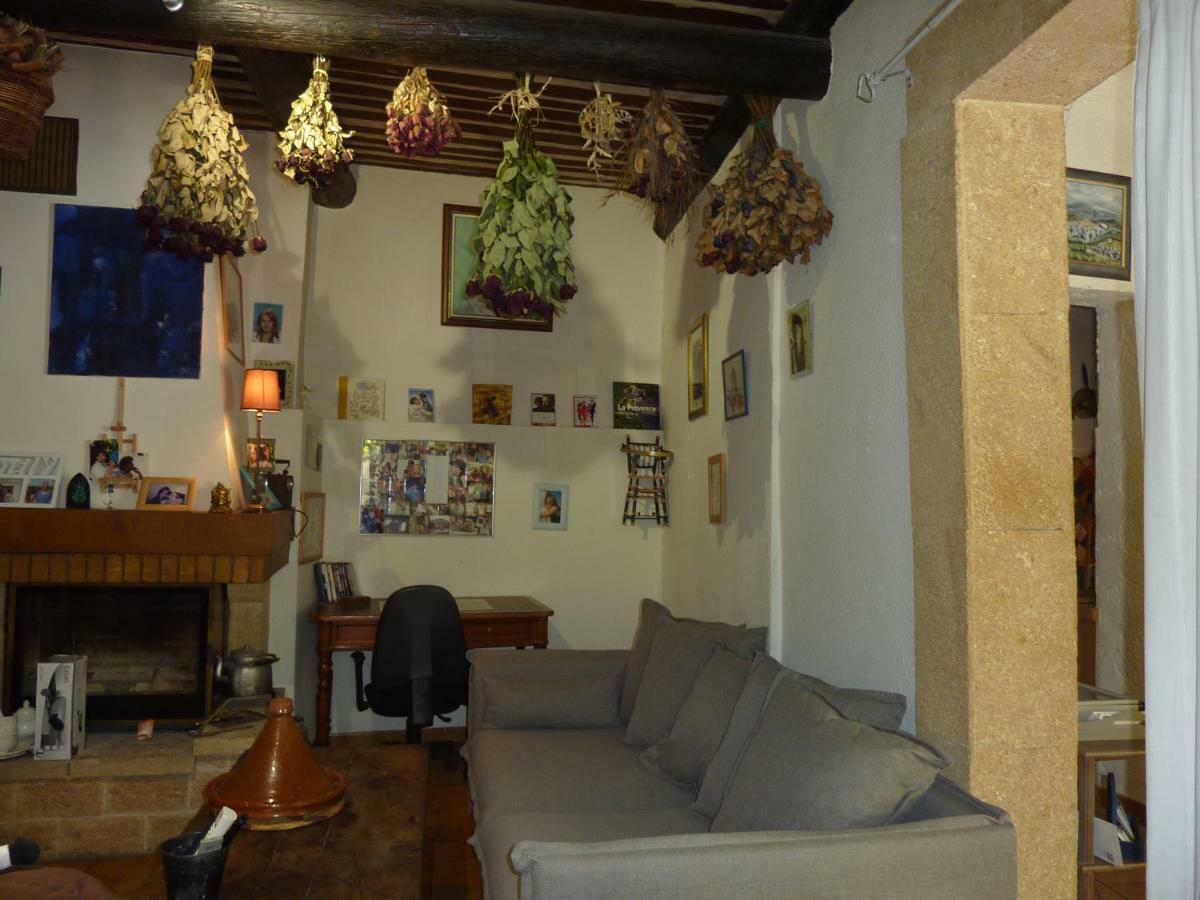 Gite Fa Mille Maison Bleu Robion en Luberon Buitenkant foto
