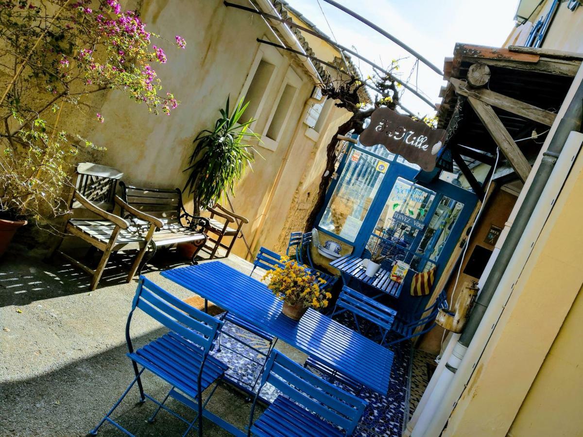 Gite Fa Mille Maison Bleu Robion en Luberon Buitenkant foto